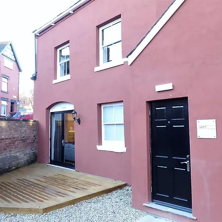 Stables At The Coach House * Leeds (West Yorkshire)