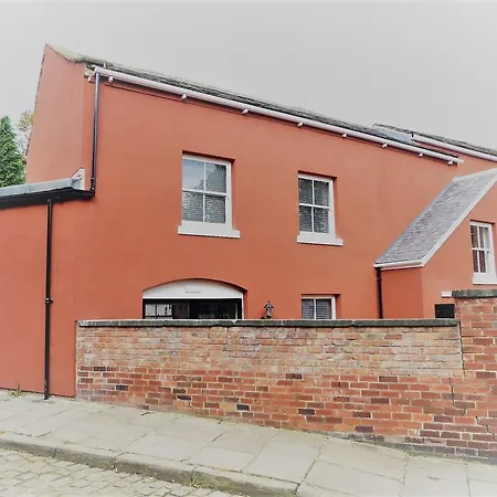 Stables At The Coach House Apartment *
