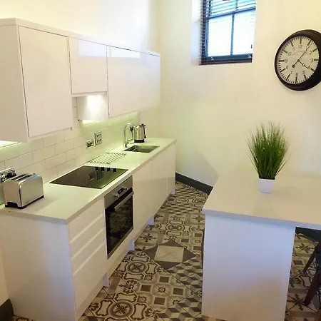 Stables At The Coach House Апартаменты *