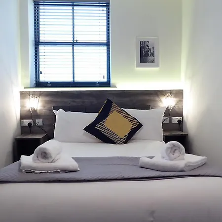 Stables At The Coach House Апартаменты *