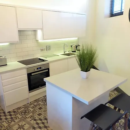 Апартаменты Stables At The Coach House *