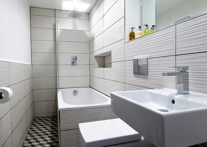 Stables At The Coach House * Leeds (West Yorkshire)